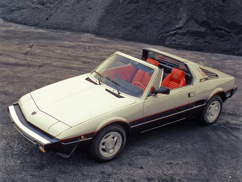 1982-87_Bertone_Fiat_X1-9_011